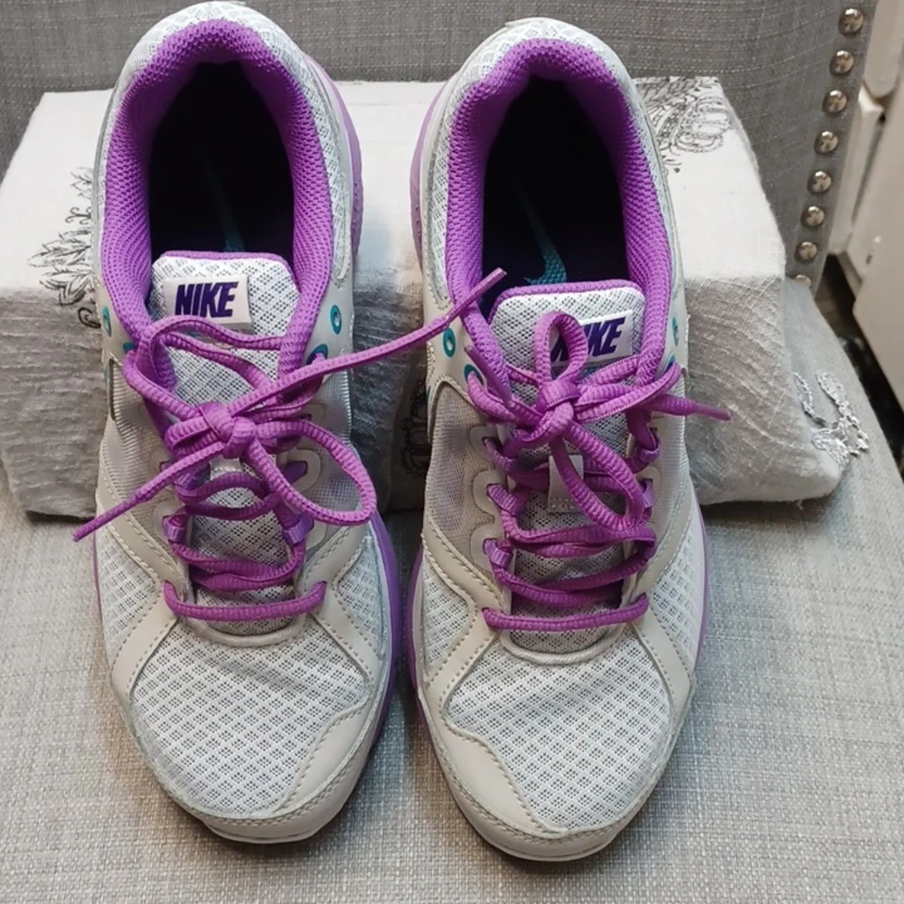 Nike Purple and Teal Sneakers Size 7 - Picture 2 of 13